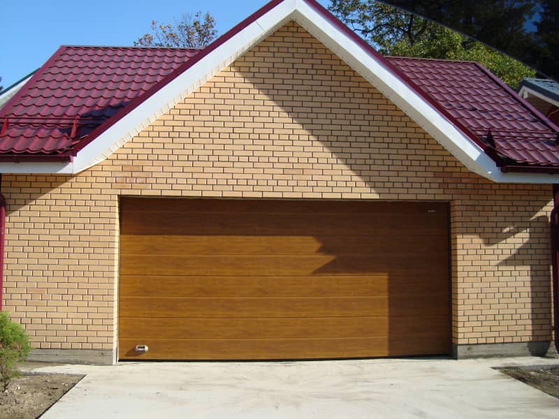 Секционные ворота DoorHan в Петропавловске-Камчатском с установкой