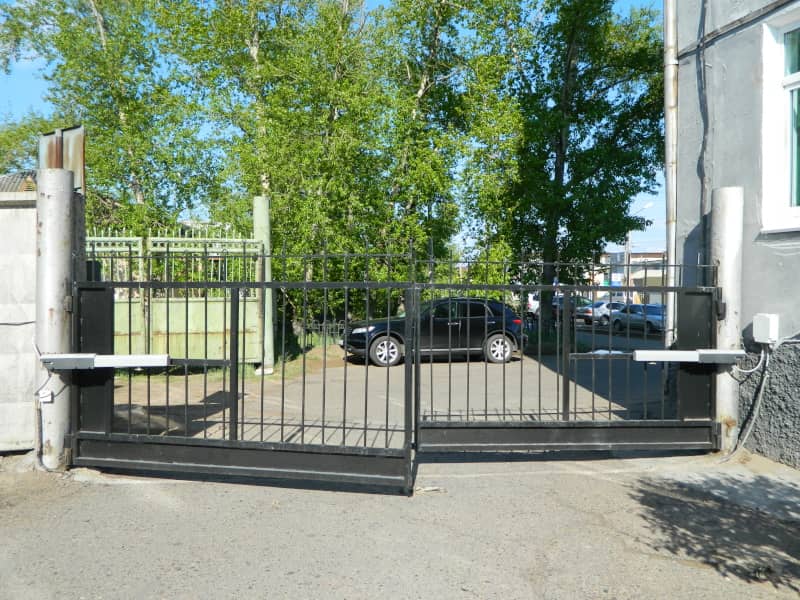 Уличные ворота DoorHan в Петропавловске-Камчатском с установкой